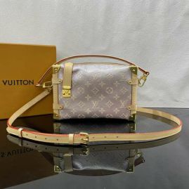 Picture of LV Lady Handbags _SKUfw141090235fw